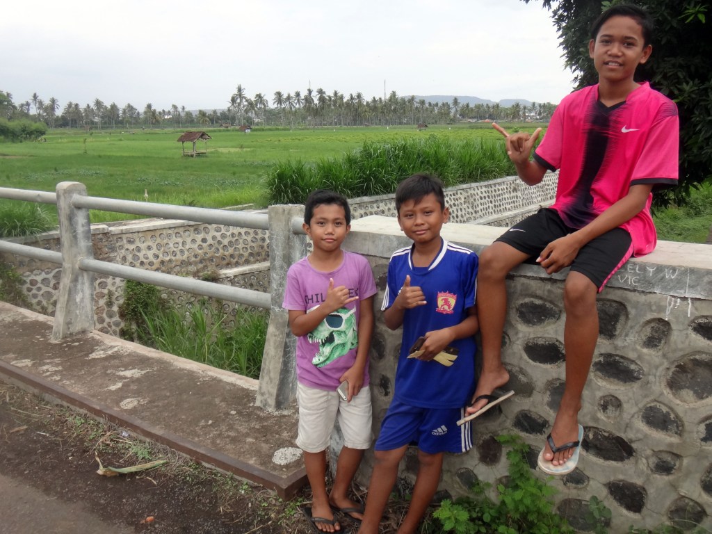 Children in front of ricefield