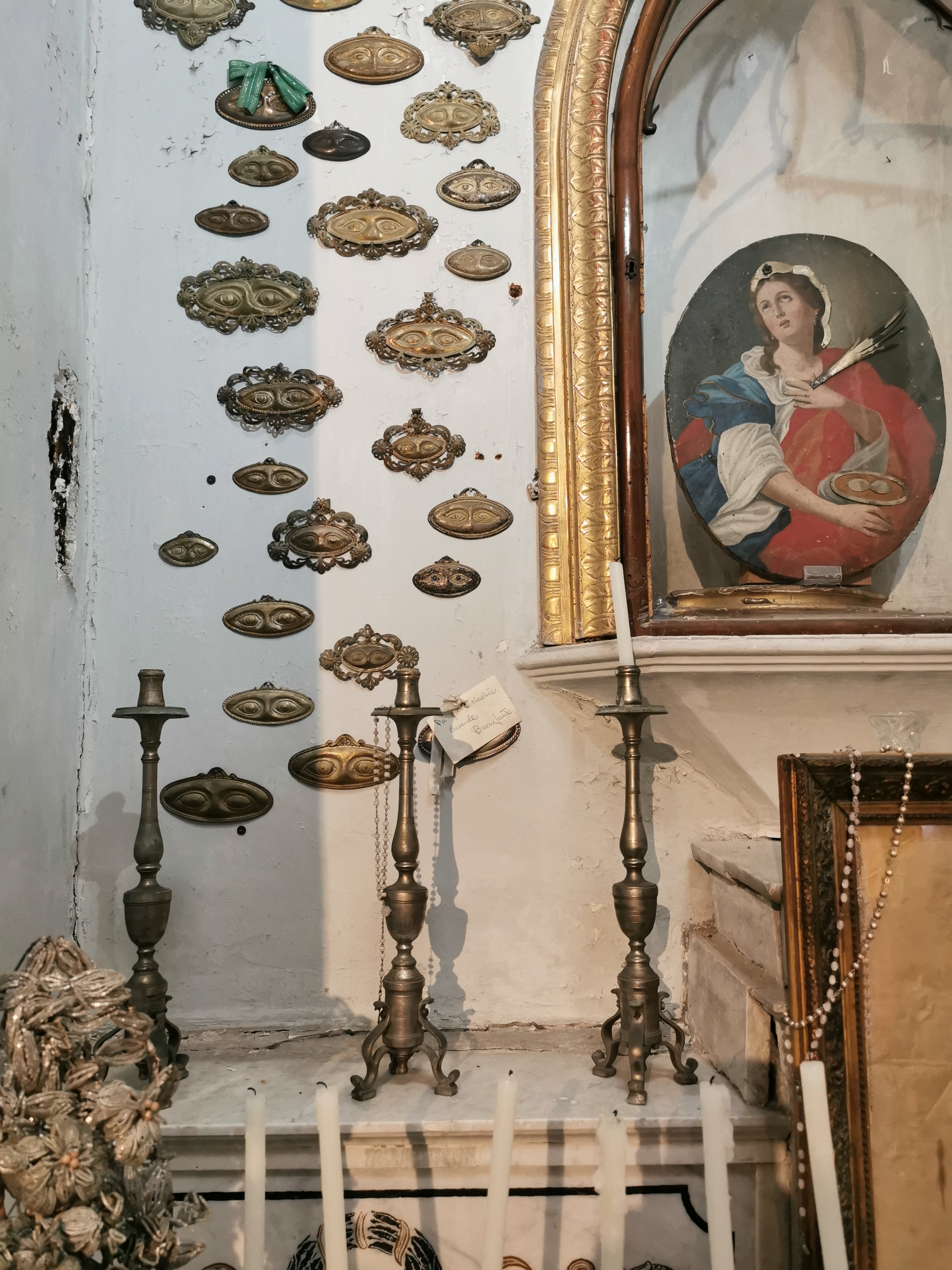 Icons in a church in Naples